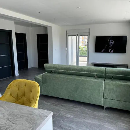 Flo-rida 2 Apartment *
