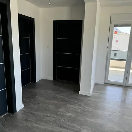 Flo-rida 2 Apartment *